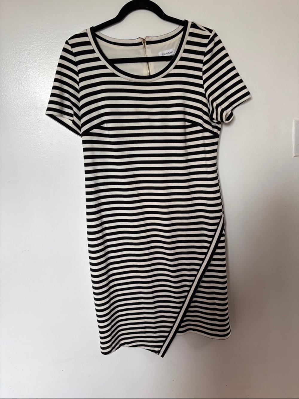 Calvin Klein Black & White Striped Short-Sleeve Shift Dress